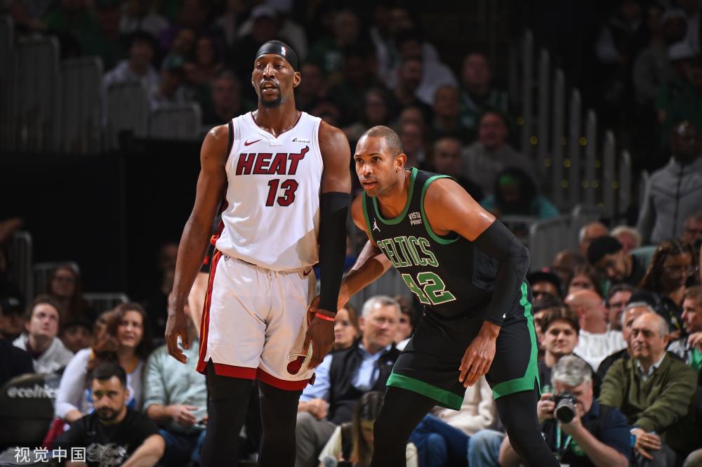 两队都展现 两队都展现