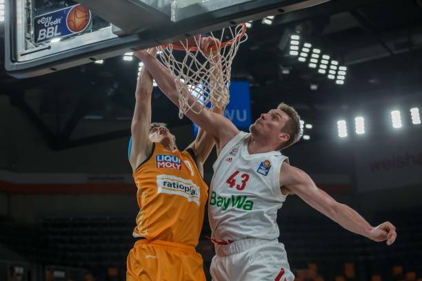 供指导和帮 供指导和帮