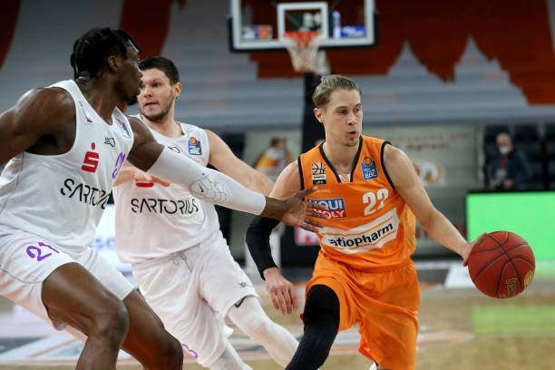 战术解析与 战术解析与